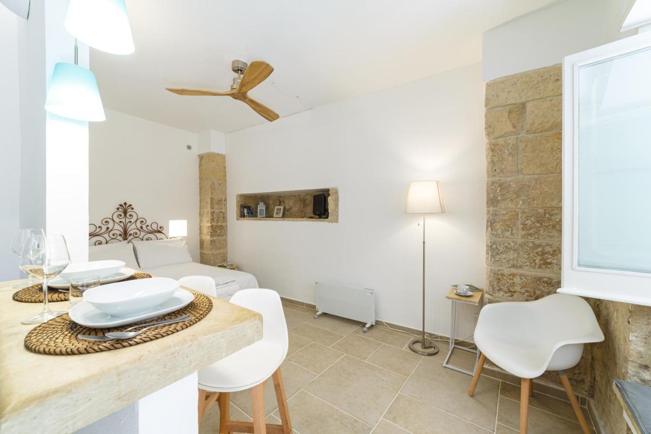 Apartment Don Giuliano Centro Lecce Luaran gambar