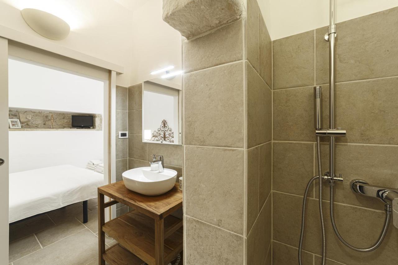 Apartment Don Giuliano Centro Lecce Luaran gambar